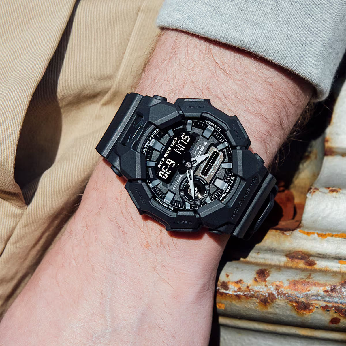 ヒ*カ様 G-SHOCK GA-010-1A1DR ブラック腕時計 gショック ジーショック G-SHOCK クォーツ 電池式 GA-010-1A1 アナログ